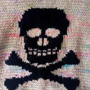 Skull Sweater ☠️